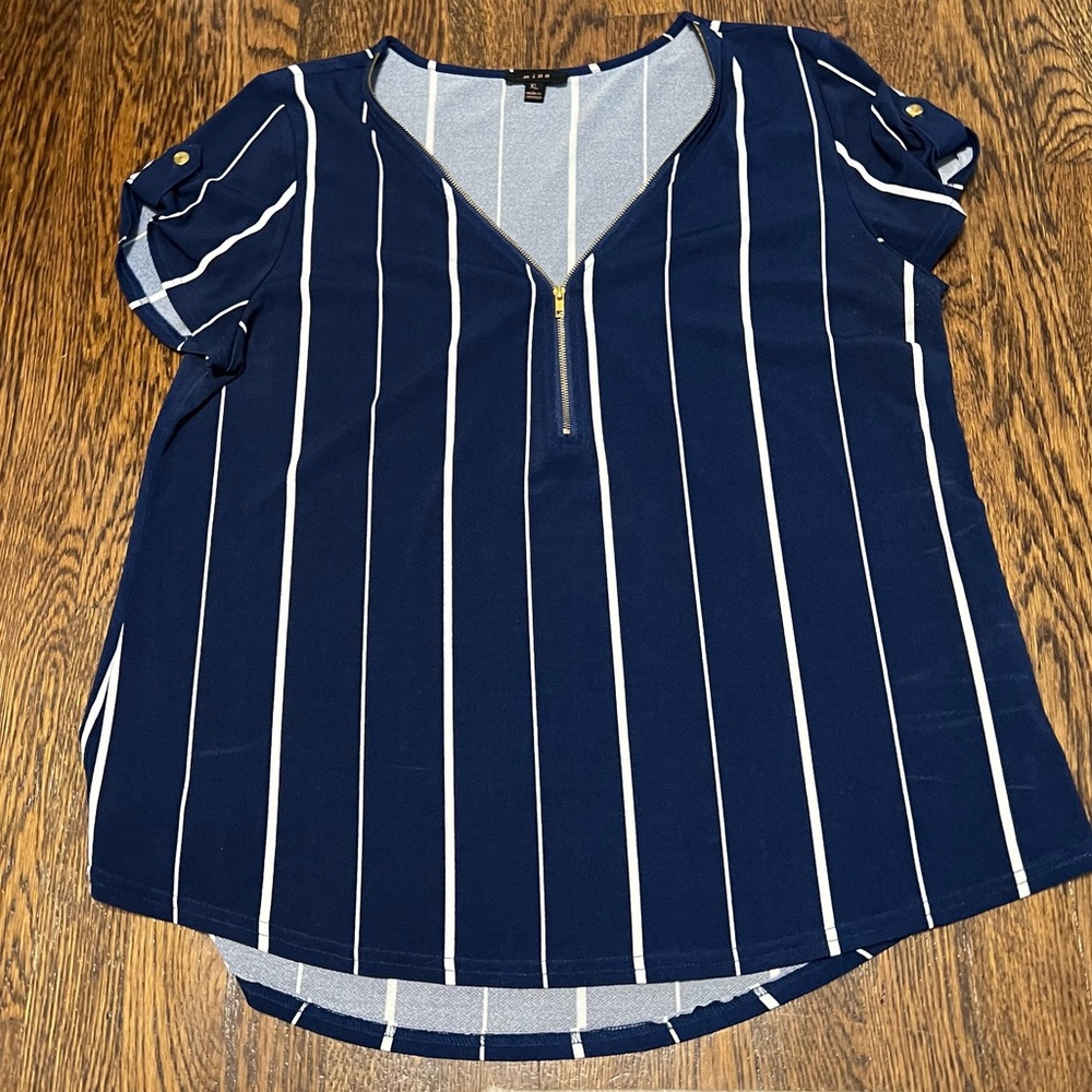 Mine Short sleeve navy and white striped top with gold embellishments. Size XL